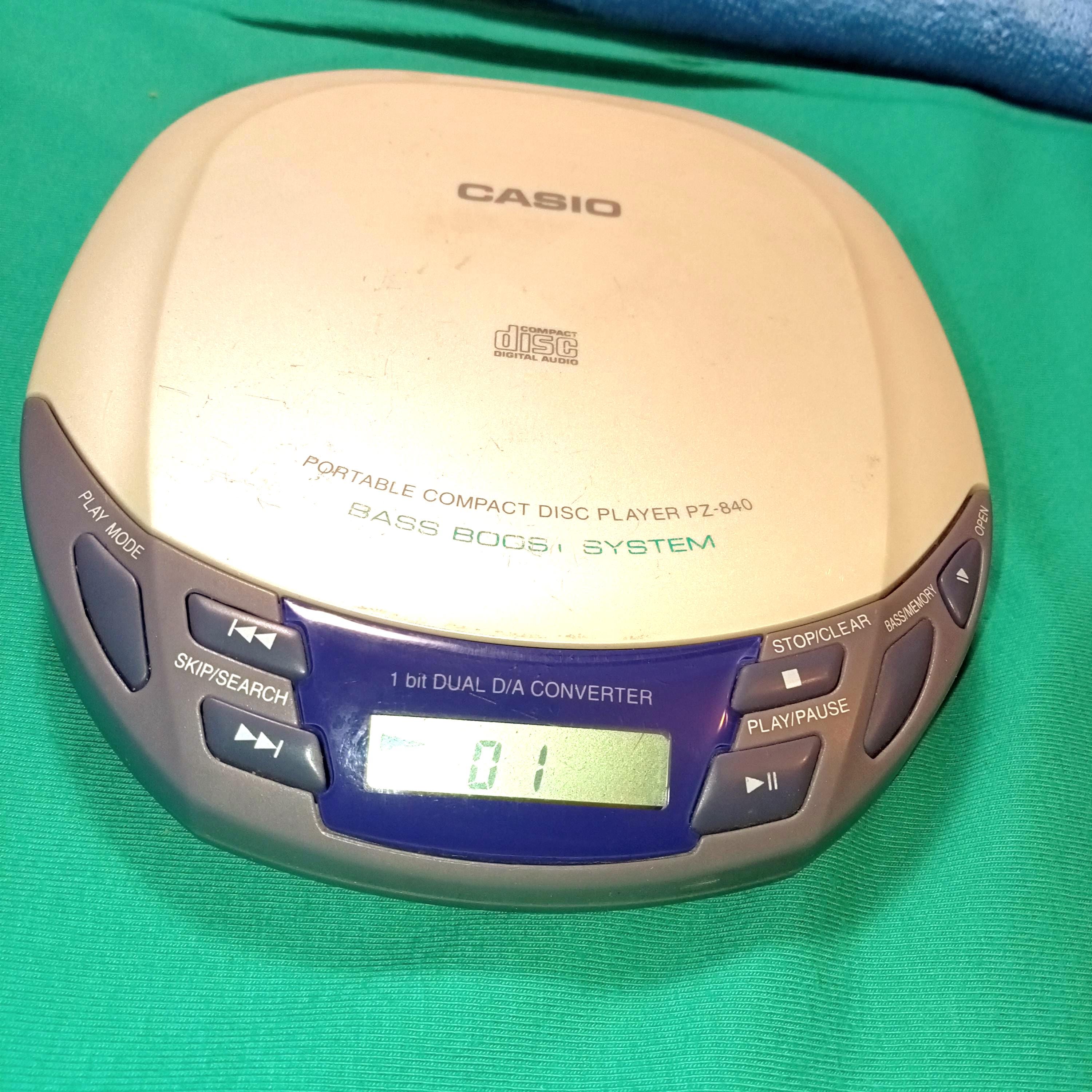 Working Vintage Cassio PZ-840 CD Player, Retro Player, Compact
