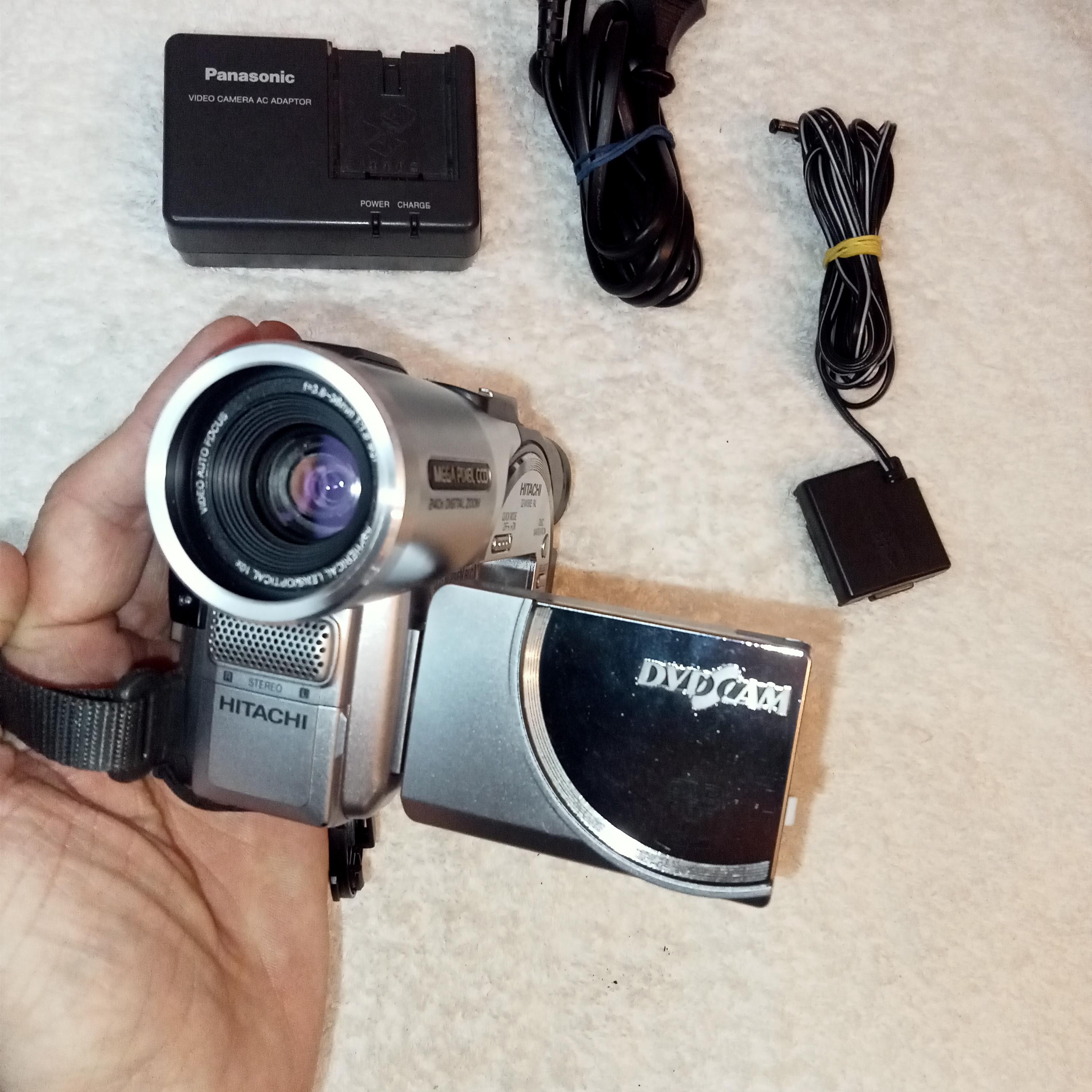 Hitachi DZ-MV580E DVD RAM Camcorder With 16X 240X Zoom,working