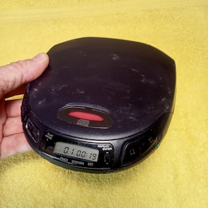 Working Vintage CD Player Sony Discman D-150AN,Digital Mega Bass, Walkman Stylish CD Player, decor