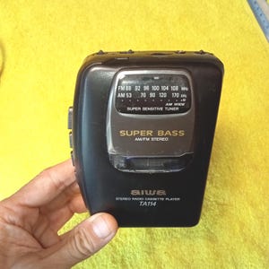 Aiwa HS-TA114W, Stereo Cassette Player,Cassette Recorder,AM/FM portable radio Cassette Player Vintage,stylish device