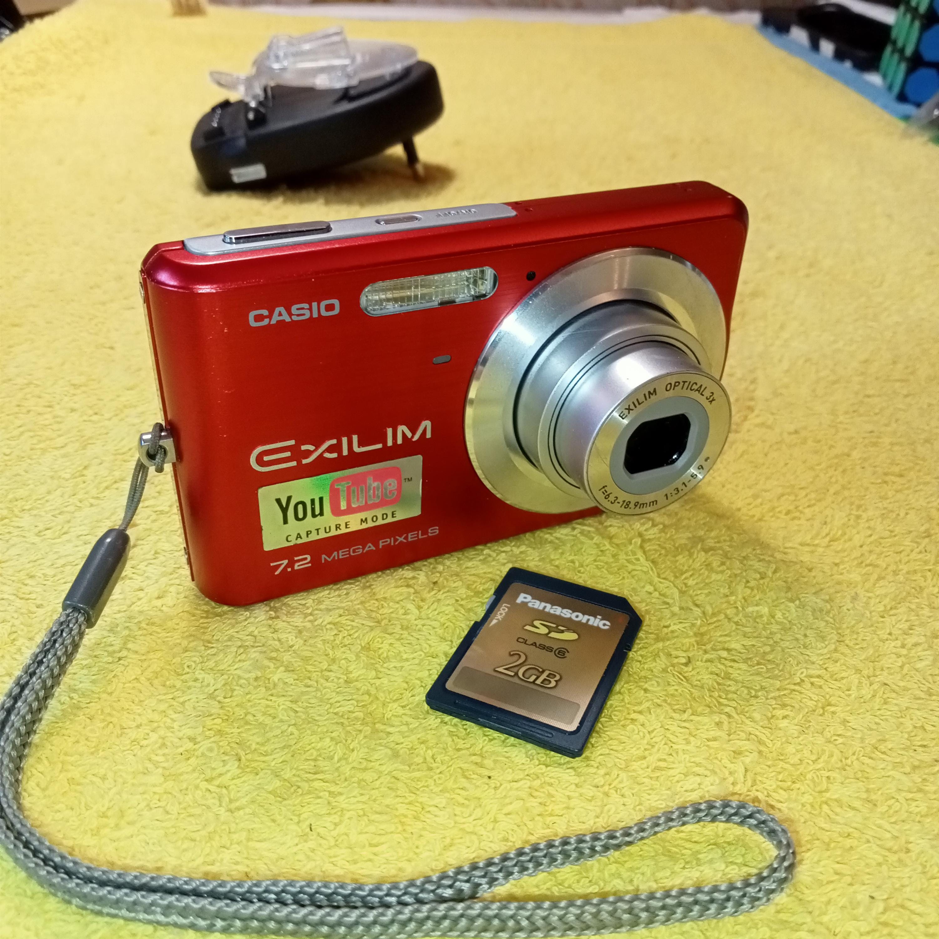 Red Digital Camera, Working Casio Exlim EX-Z77, 7.2 MP Camera, 3x