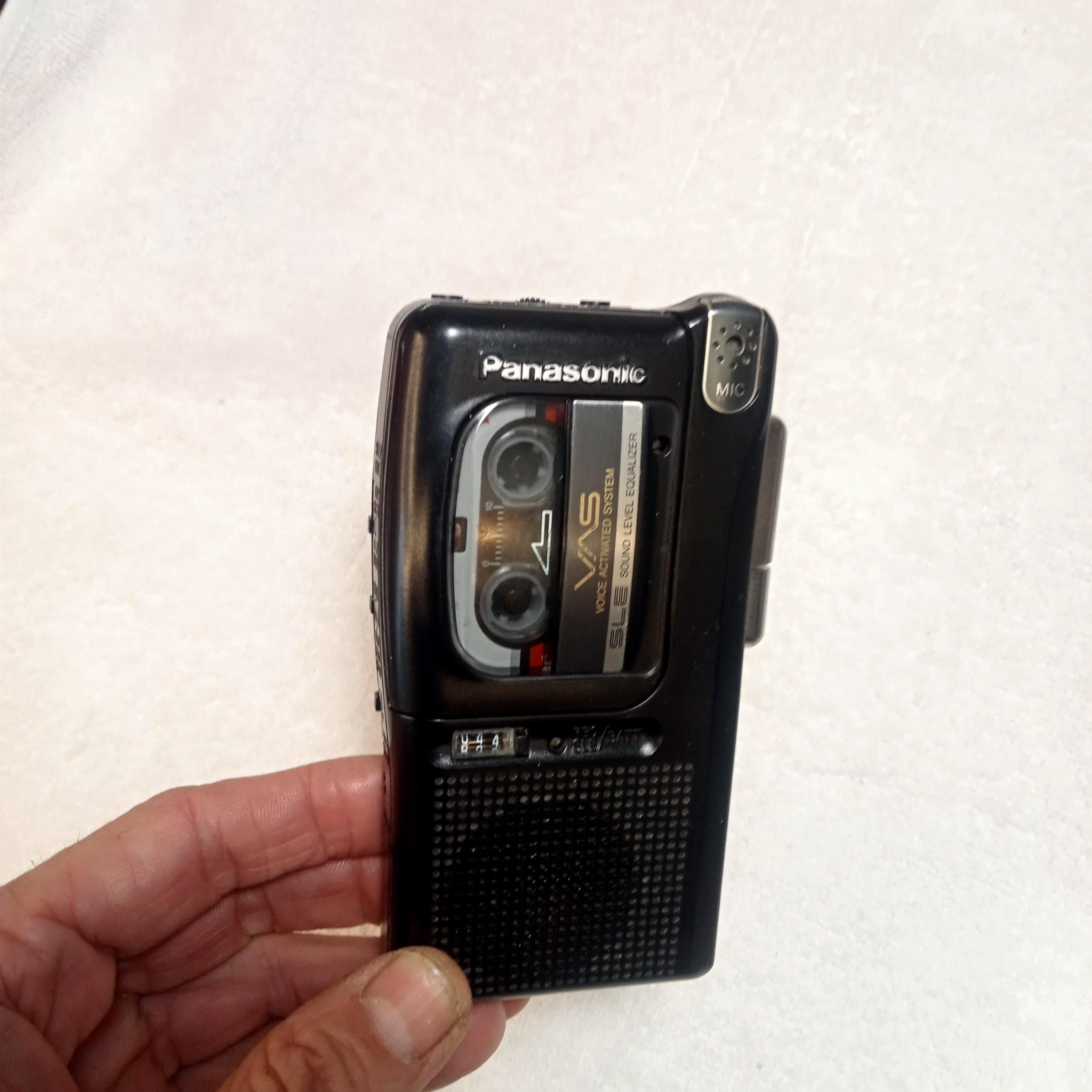 Working Microcassette Tape Recorder Panasonic RN-502, 2 Speeds