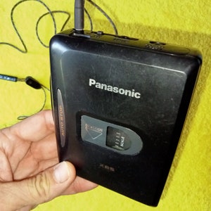 Panasonic RQ-P40 working cassette player, auto stop systems, cassette player, portable cassette player, vintage player