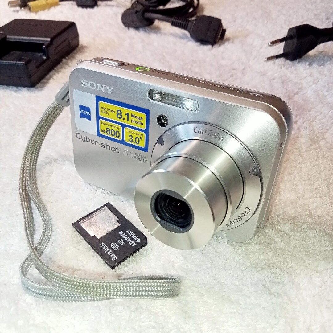 SONY（ソニー）製 Cyber-shot サイバーショット DSC-N1 Amazon.com : Sony Cybershot DSCN1 8.1MP Digital Camera with