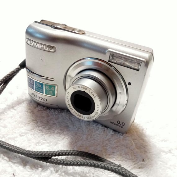 Olympus FE-170, digital working camera,compact camera Olympus Cinema 6MP, 3x optical zoom,for beginners,Olympus lenses,silver,gift for her