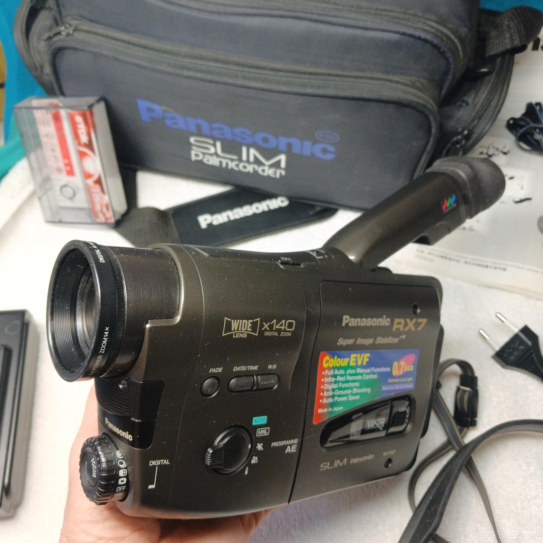 Working Video Camera Panasonic NV-RX7, VHS-C, Made in Japan, 140x