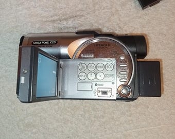 Hitachi DZ-MV580E DVD RAM Camcorder With 16X 240X Zoom,working
