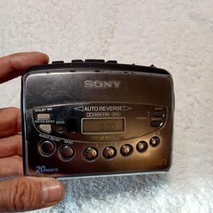 Funktionierender Kassettenspieler, Sony Walkman WM-FX475, tragbarer Kassettenspieler, Mega Bass, Vintage Grauer Sony Player