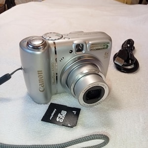 Canon PowerShot A580 ワークデジタルカメラ 8MP デジタルコンパクトカメラ 4倍光学ズーム SDカード 5.8-23.2mm シルバー コンパクトカメラ