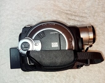 Hitachi DZ-MV580E DVD RAM Camcorder With 16X 240X Zoom,working