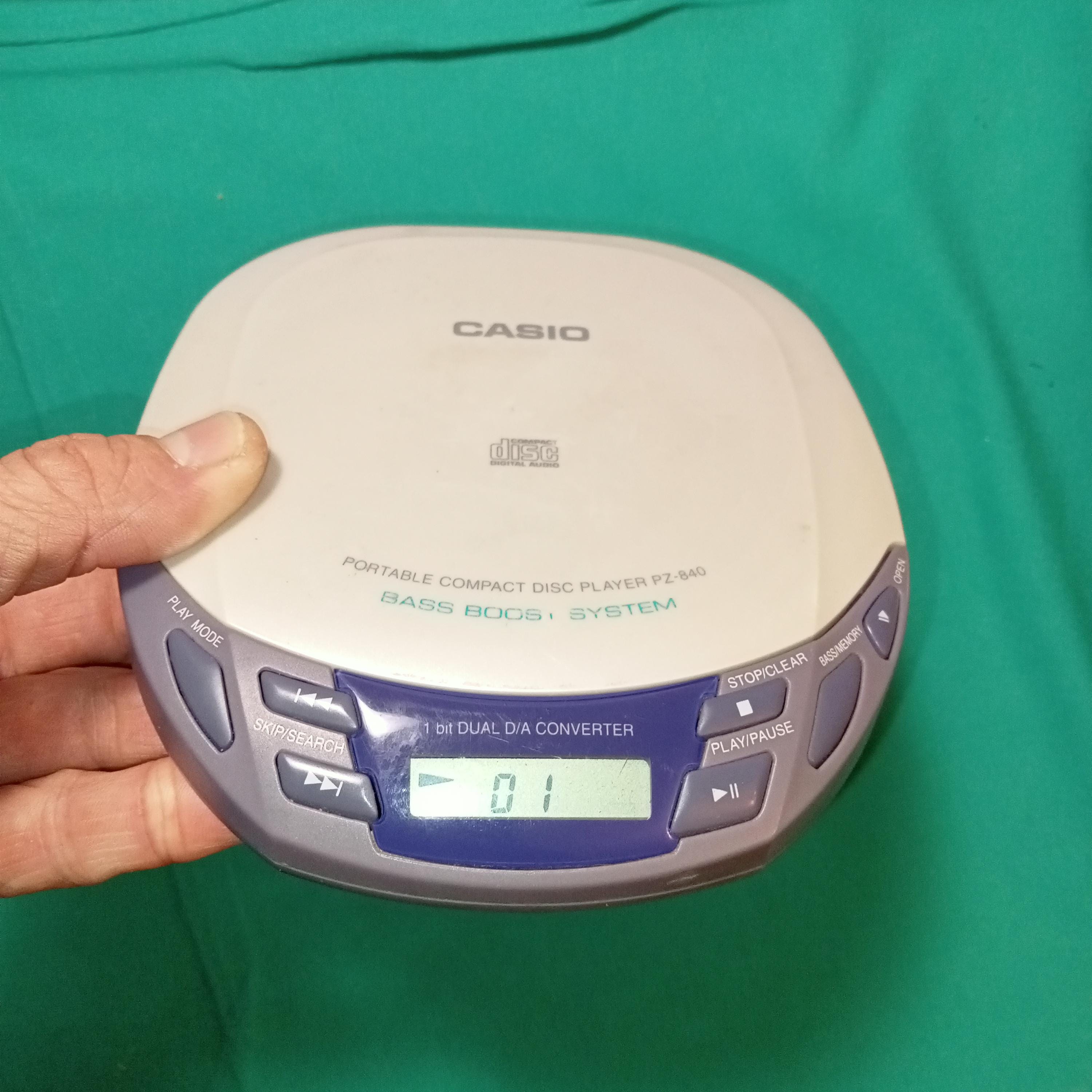 Working Vintage Cassio PZ-840 CD Player, Retro Player, Compact