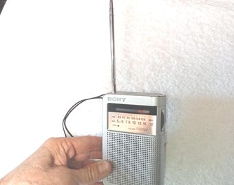 Sony ICF-P26 AM/FM Portable Pocket Radio, Black Vertical - Etsy Canada