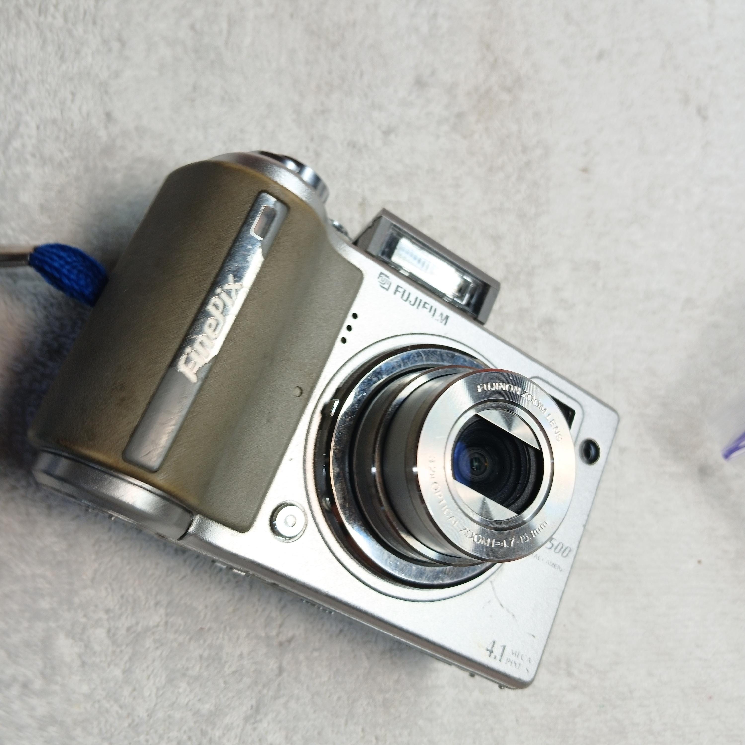 Working Vintage Fujifilm Finepix E500 Digital Camera – Y2K