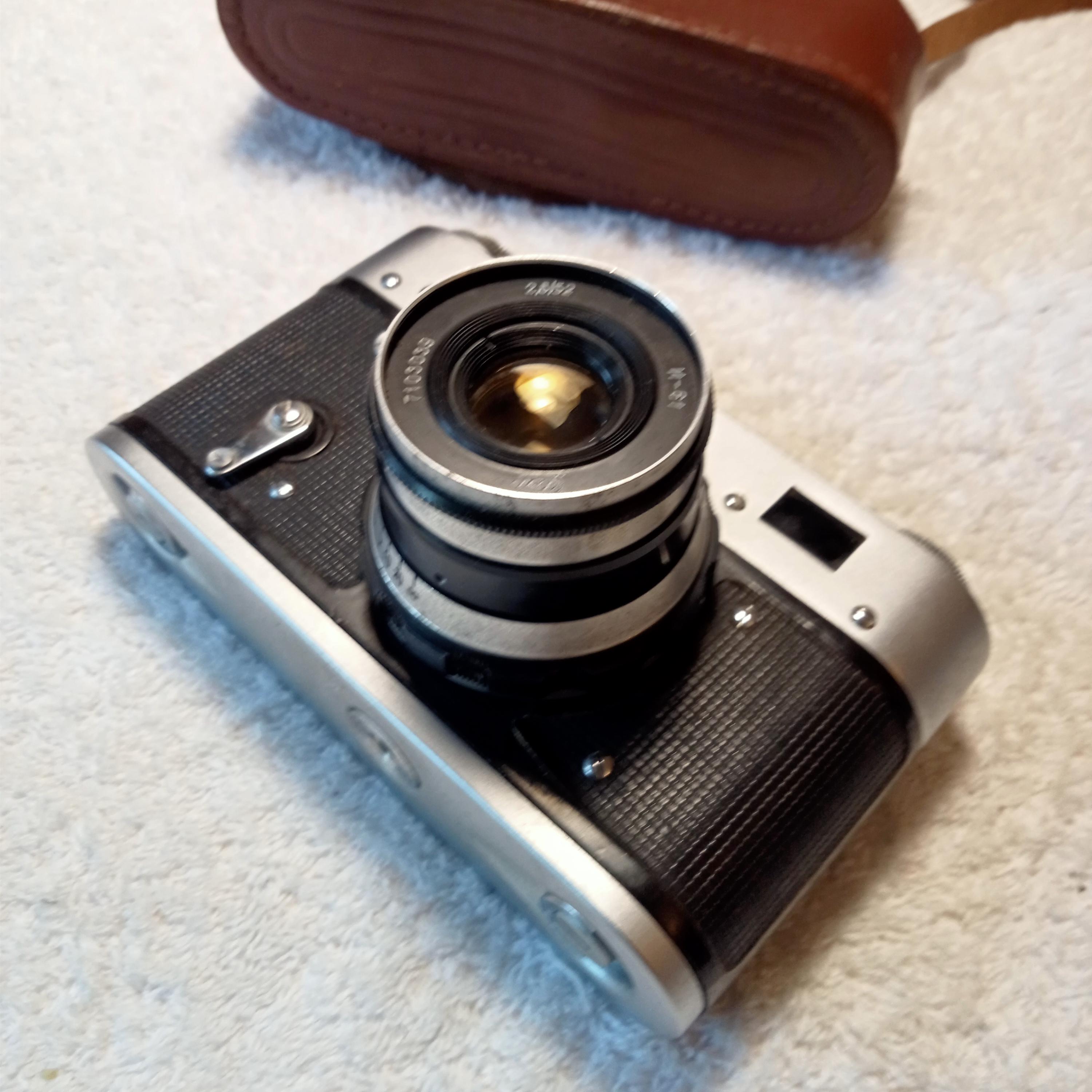 フィルムカメラ Fed5 & Industar-61 Amazon.com : FED-5B USSR Soviet Union Russian 35 mm RF Leica