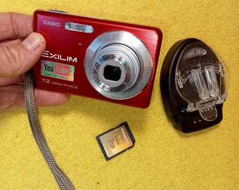Red Digital Camera, Working Casio Exlim EX-Z77, 7.2 MP Camera, 3x