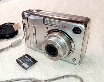 Working digital camera Fujifilm FinePix A500, Digital Camera, 5.1 MP, Digital camera, 3x optical zoom, work ,cord,memory card
