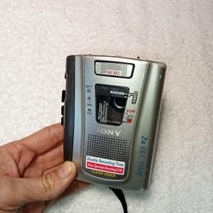 Funktionierender tragbarer Kassettenspieler Sony TMC-40DV, Vintage-Player, seltener Kassettenspieler, Vintage-Sammler-Kassettenrekorder