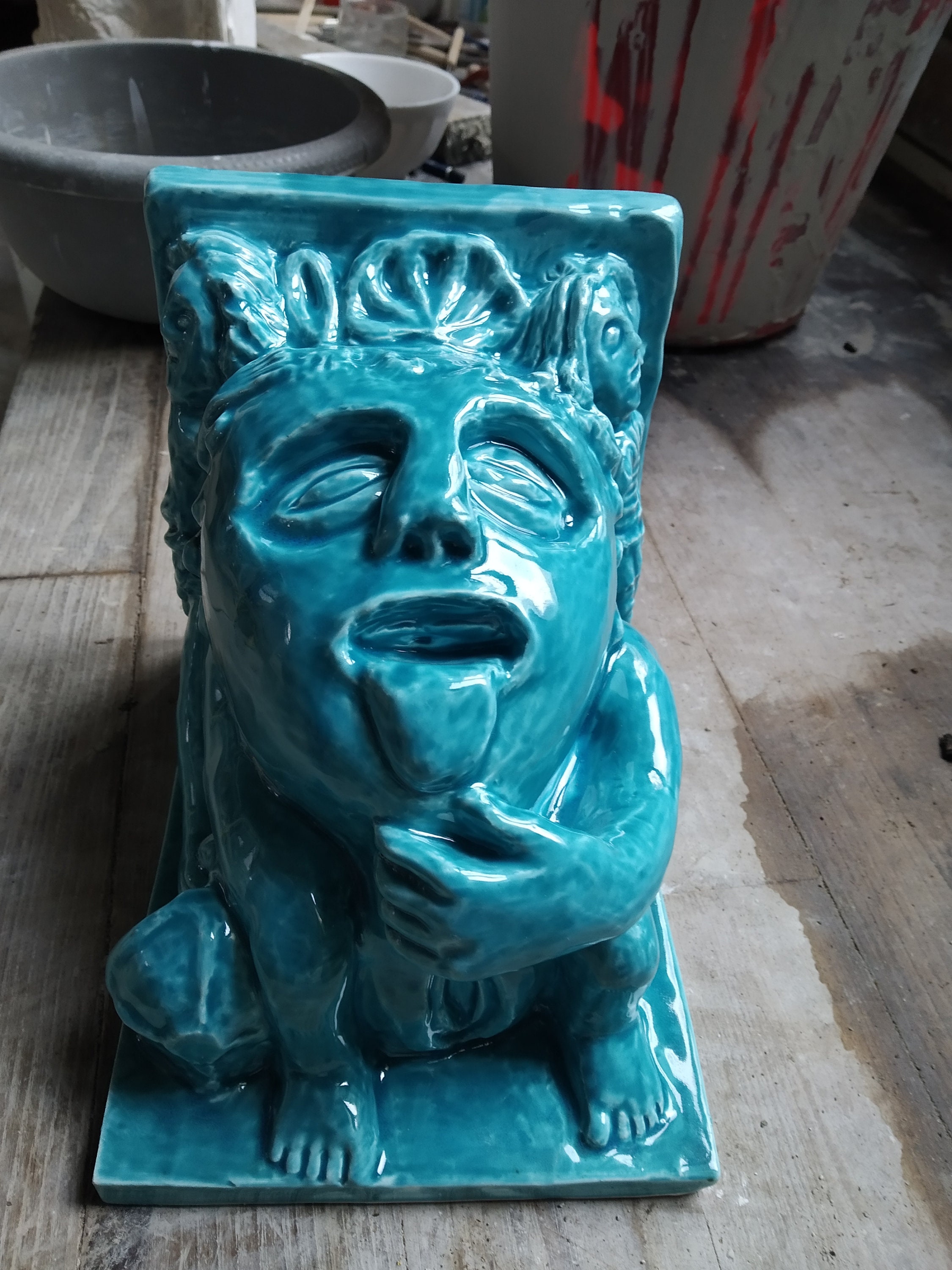 Gargouille en Terre Cuite Émaillée Sheela Na Gig Médiévale de Cavanac, Sculpture Celte