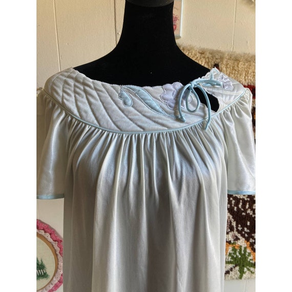 80's vintage kitschy cottagecore white nightgown with… Gem