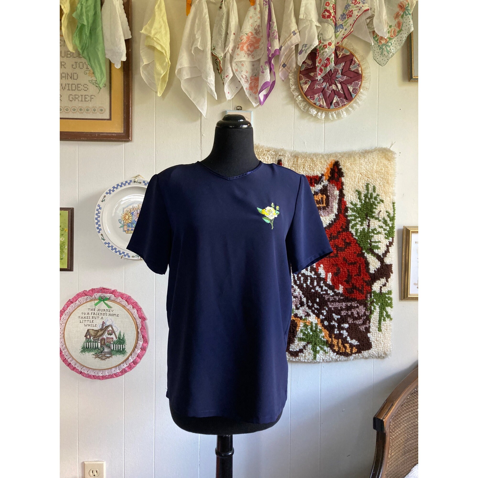 80's/90's vintage navy minimalist floral embroidered blouse