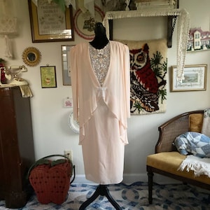 80&#39;s vintage pastel pink sequin & beaded flowy cape style vintage evening gown