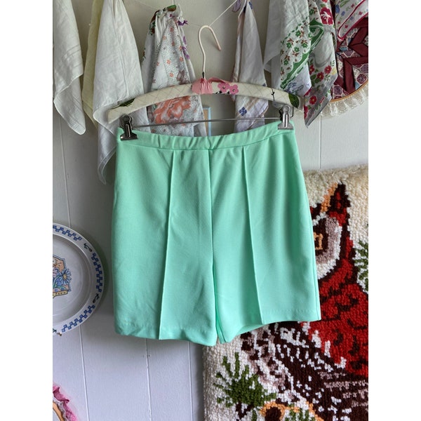 70's Sweet Briar vintage high waisted bright green shorts