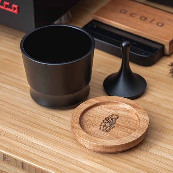 Dosing cup Blind Tumbler, Shaker style with wood lid