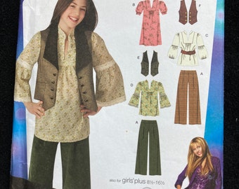 Simplicity 2879 Girls' plus sizes 8 1/2 - 16 1/2 Hannah Montana outfit pattern