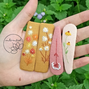 Set 4 Clip de pelo bordado a mano, Juego de clip de pelo floral, Clips de ajuste bordados, Clips de pelo hechos a mano