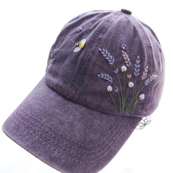 Prêt à être expédié, chapeau lavande et abeille brodé à la main, casquette en denim violet, chapeau à fleurs, casquette à fleurs brodées, chapeau vintage pour femme