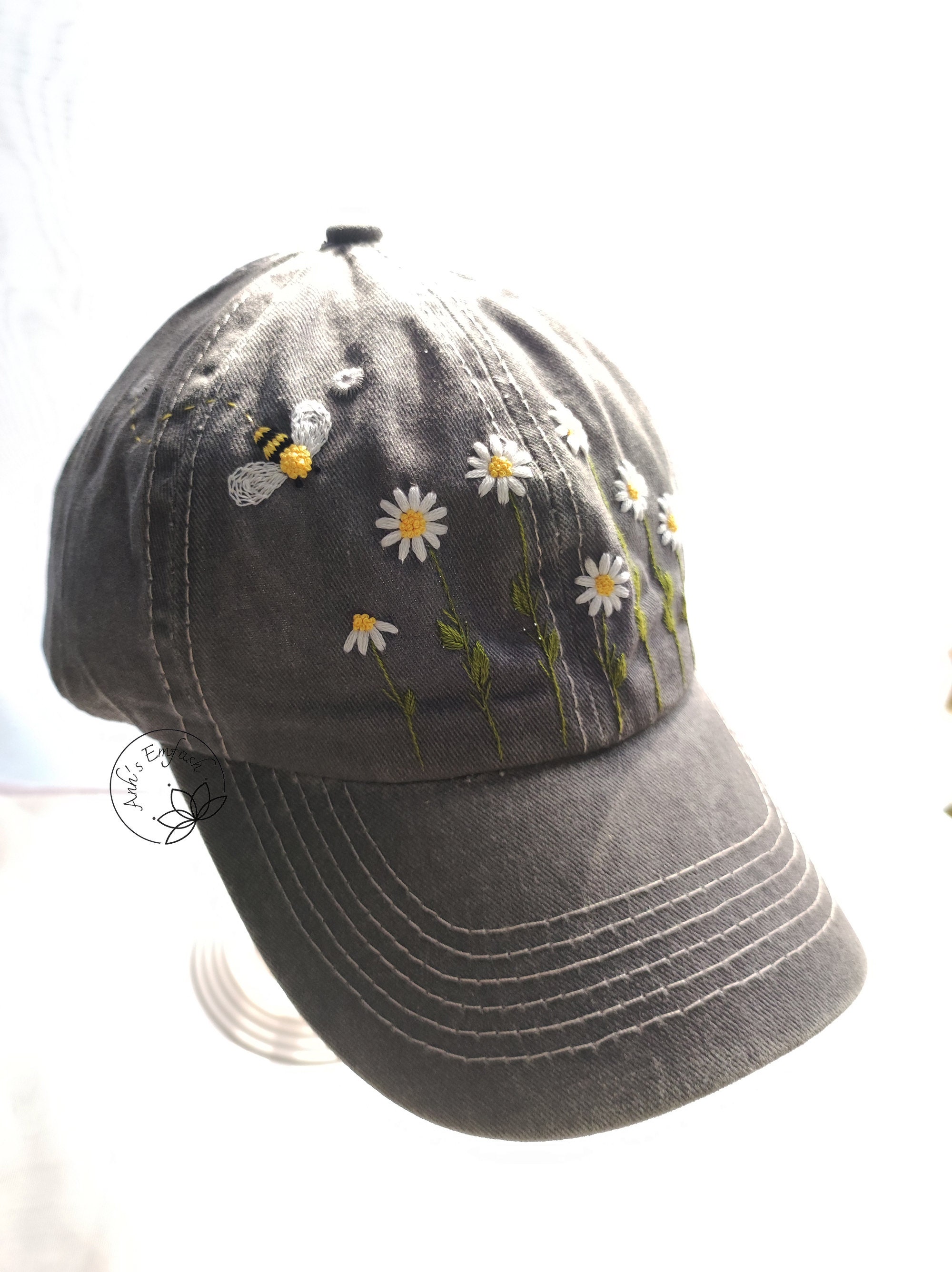 Hand Embroidery Daisy and Bee Hat, Baseball Cap, Floral Denim Cap ...