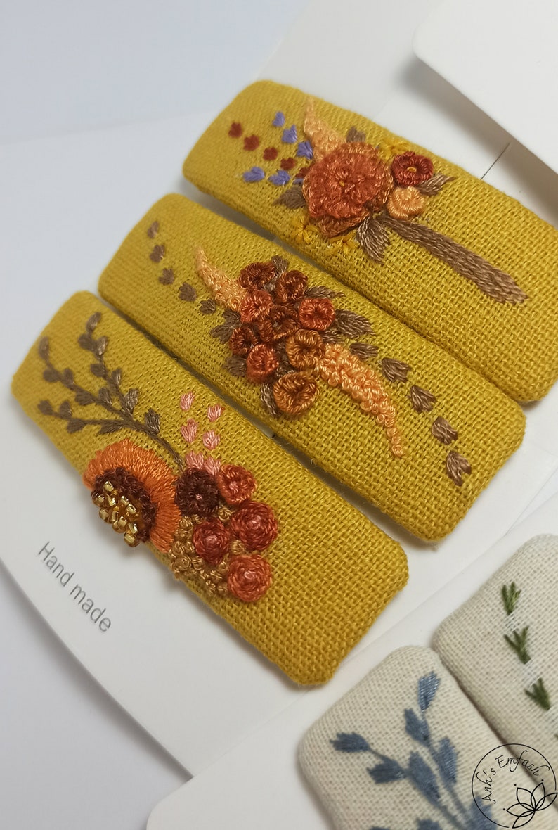 Embroidered Hair Clips (Set of 2) - Vintage Floral Navy main image 0