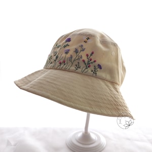 Hand Embroidery Wild Flower And Bee Bucket Hat, Khaki Bucket Hat, Embroidered Floral Hat, Vintage Gift For Woman, Adjustable from 56-58 cm
