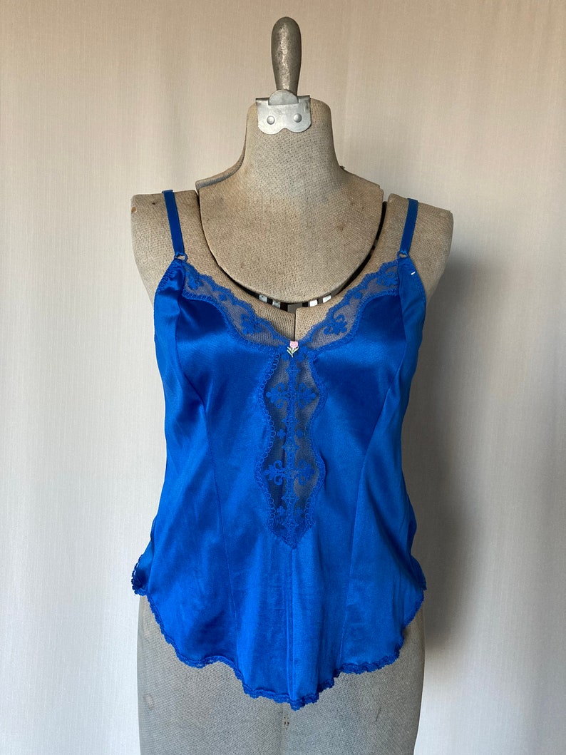 1980s 1990s Sears Isn/'t It Enchanting Union Tag Vibrant Royal Blue Lace Camisole Cami Pink Rose Accent Size 36