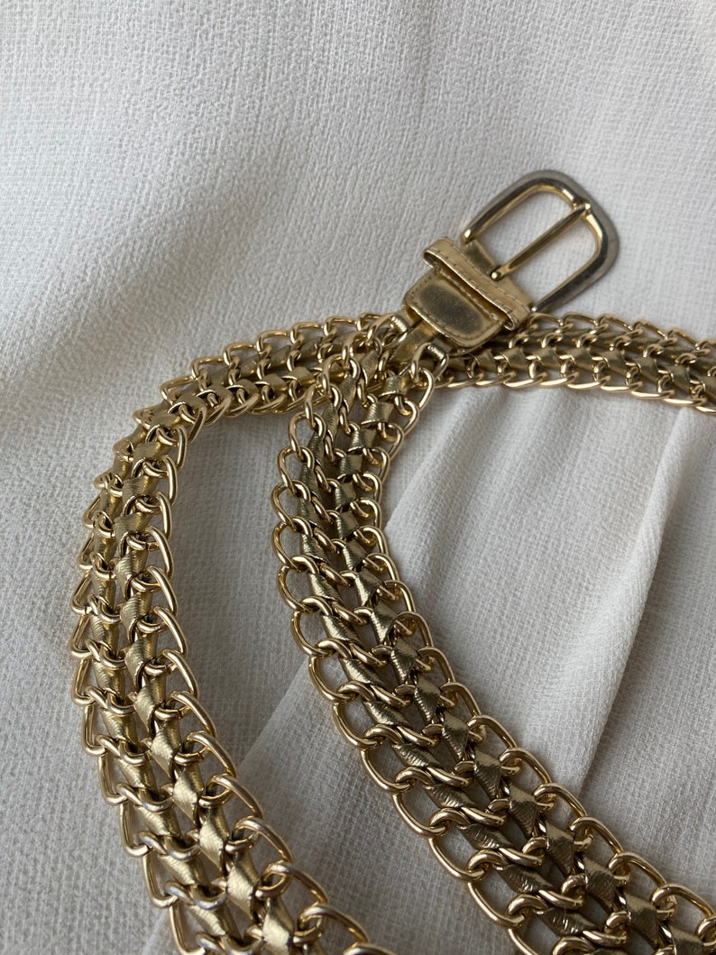 1980s Vintage Unisex Metallic Gold Tone Chain Belt Size XL Funky Unique