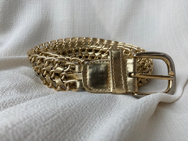 1980s Vintage Unisex Metallic Gold Tone Chain Belt Size XL Funky Unique