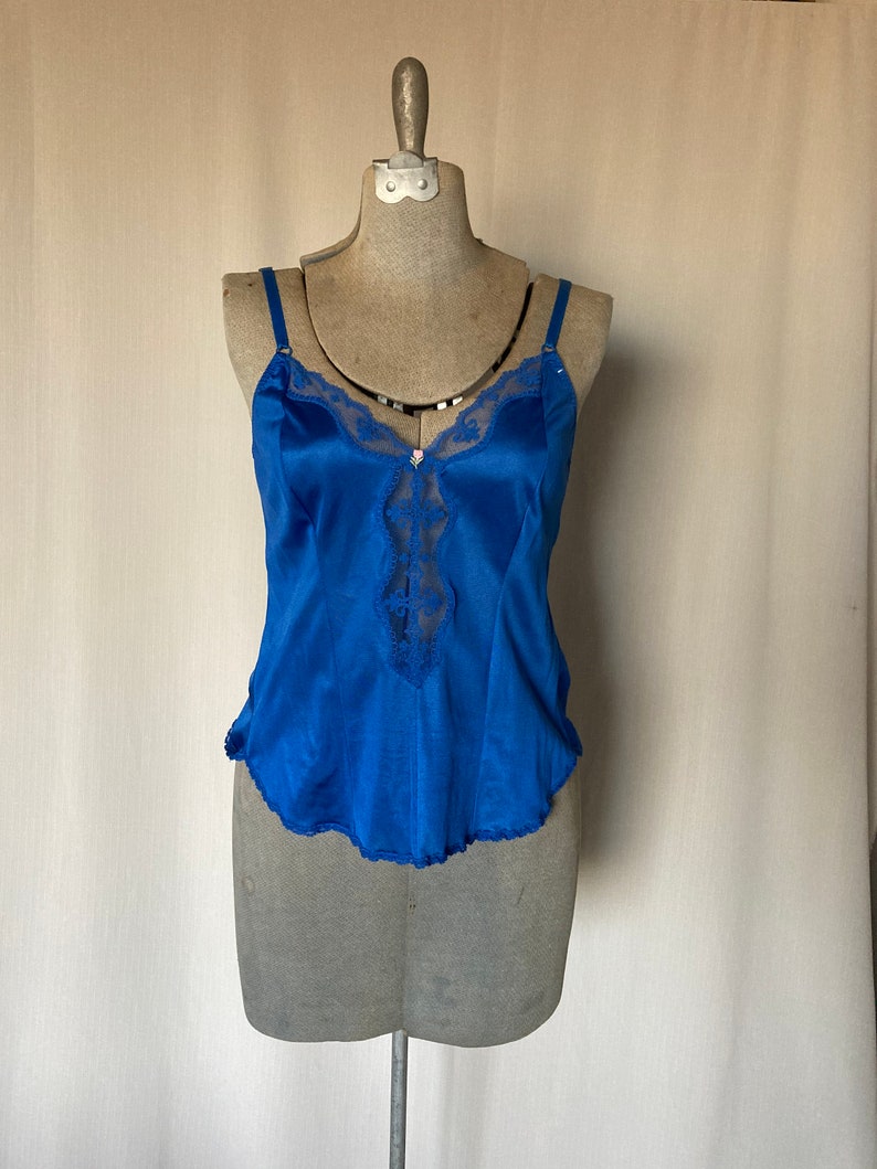1980s 1990s Sears Isn/'t It Enchanting Union Tag Vibrant Royal Blue Lace Camisole Cami Pink Rose Accent Size 36