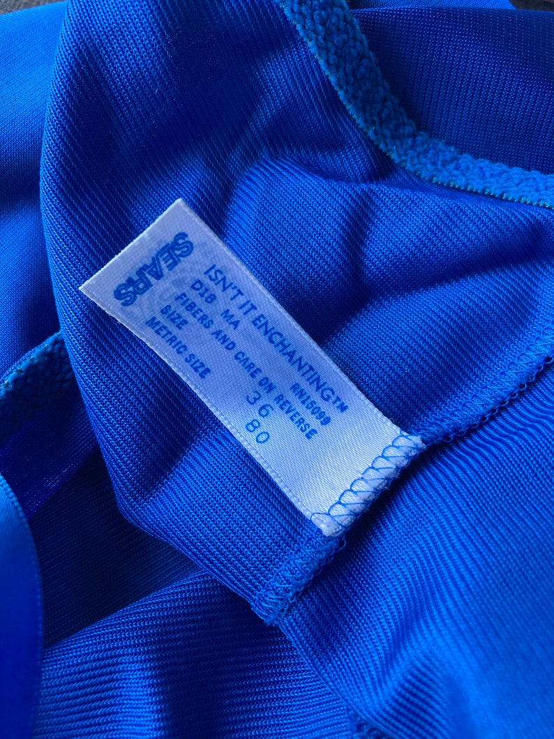 1980s 1990s Sears Isn/'t It Enchanting Union Tag Vibrant Royal Blue Lace Camisole Cami Pink Rose Accent Size 36