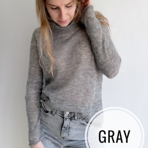 Rollkragen grauer Mohair Pullover für Frauen hellgrauer handgemachter Pullover Rollkragenpullover Rollkragen Rollkragenpullover blasser grauer Pullover