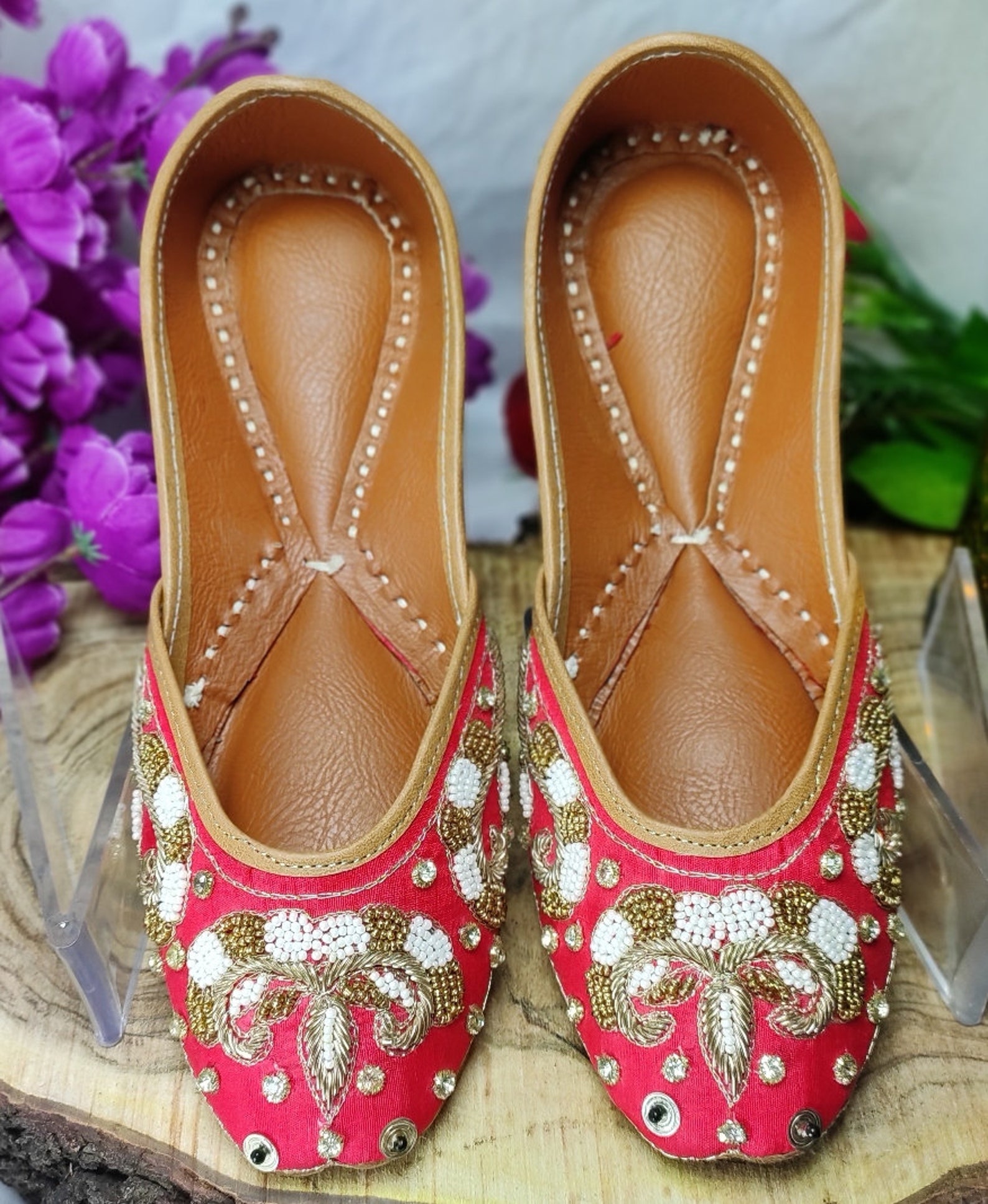 bridal red jutti