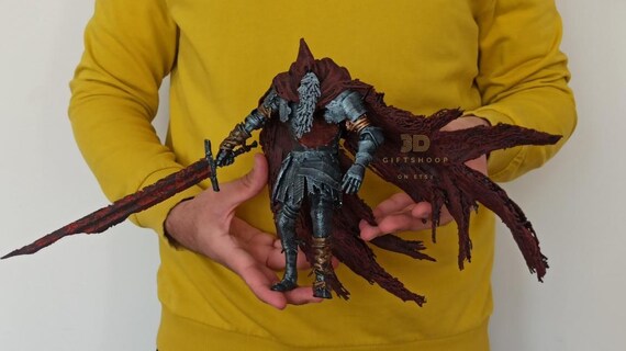 Slave Knight Gael Statue: Dark Souls Collectibles Decor