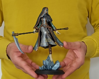 Schwester Friede Statue