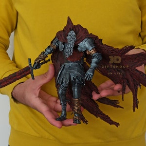 Slave Knight Gael Statue