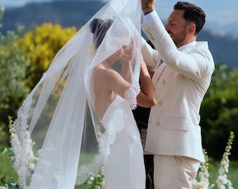 Two Tier Lace Edge Wedding Veil – Soft Tulle Bridal Veil /Two-Layer Chantilly Lace Veil with Blusher – Custom Length Bridal Veil – Cathedral