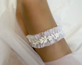 Romantic Tulle Bridal Garter – White Wedding Garter with Delicate Flower Accents