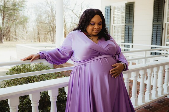 plus size maternity dresses