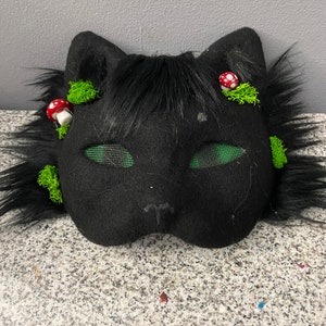 Therian cat mask - mushrooms