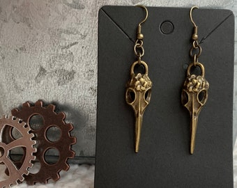 Handmade bronze plague doctor earrings-halloween earrings-plague doctor mask earrings-edgy earrings-bird skull earrings