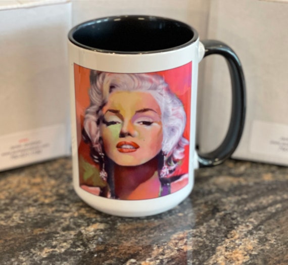 Marilyn Monroe V ceramic mug for Marilyn fan. Coffee mug gift for her and boyfriend gift.