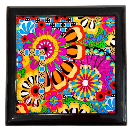 Flower Power Jewelry box. Keepsake and Trinket box. Box in 2 Sizes with glossy ceramic tile lid.
